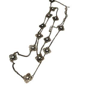 Premier Design Station Chain necklace with flower design bronze